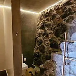 Les Terrasses 홈스테이 칼례타