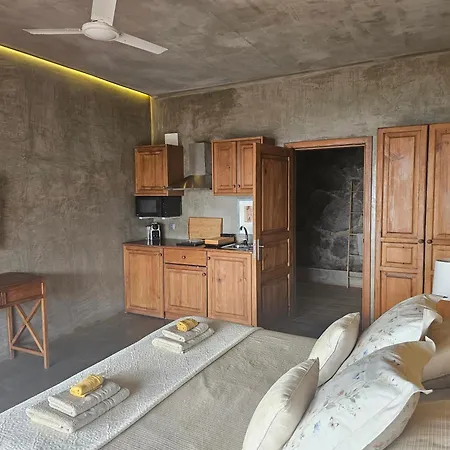 Les Terrasses Homestay Calheta (Madeira)